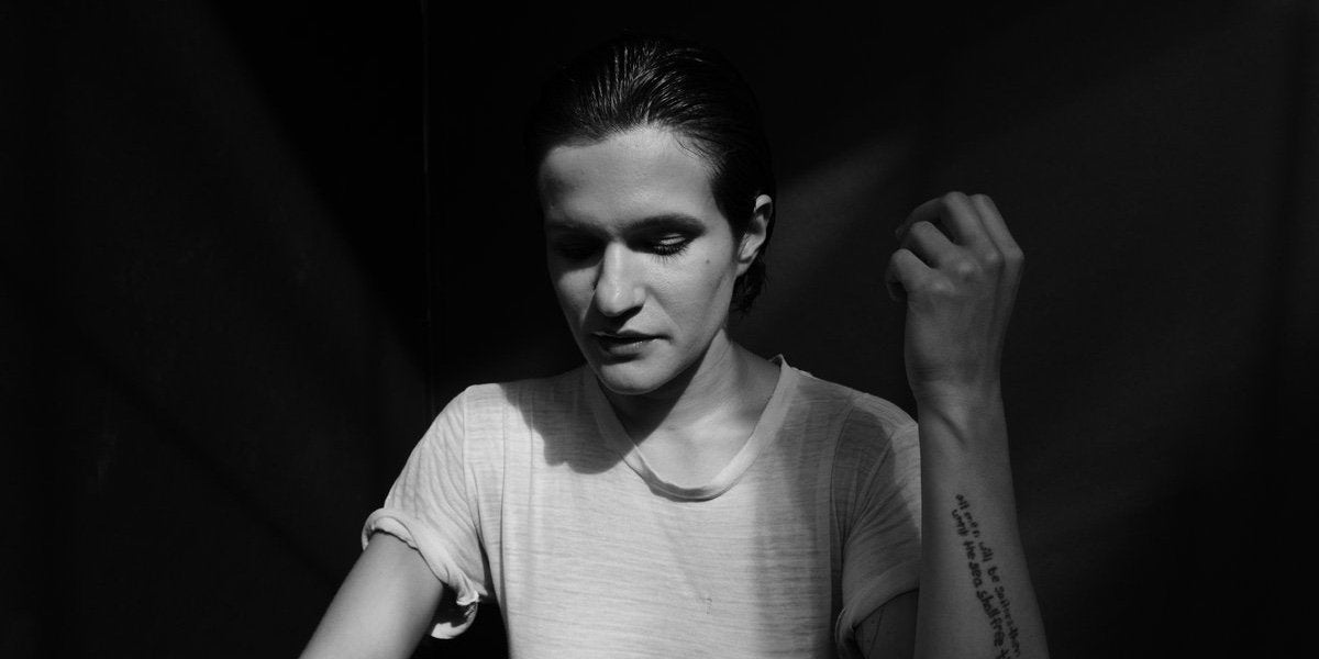 Big Thief’s Adrianne Lenker Sculpts Nothing Into An Embrace With ‘abysskiss’