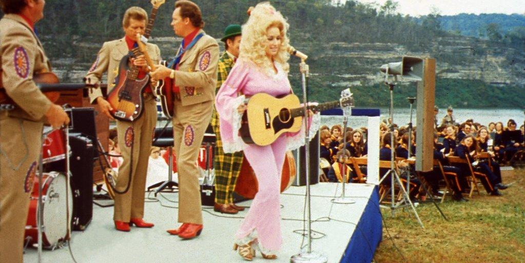 Dolly Parton’s Graceful Breakout